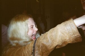 Sophia Brown Instagram - <333333333
some love life moments I caught on film.