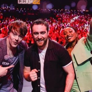 Sophia Brown Instagram - I am speechless. The most incredibly surreal day.

eu te amo brasil 🥹.

muito obrigado @krisna and @jennykennedy for making me feel glorious. #netflixnaccxp 

🇧🇷💛🙏🏾💃🏾