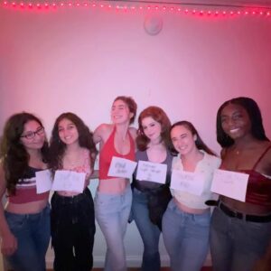 Sophia Mitri Schloss Instagram - 👒,🌅,🎈;🥕,🎳,💗,& 👯‍♀️.