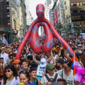 Sophia Wallace Instagram - Dyke March photos by @scoboco Thank you for immortalizing these moments. The un-cropped originals are even more magnificent.