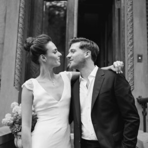 Sophie Auster Instagram - Three years married today @spencerostrander ❤️

📷 @pierrecrosby