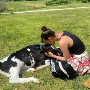 Sophie Auster Instagram - Best surprise ever @maggiebetts @spencerostrander #memorialdayweekend #calfs