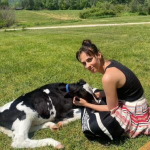 Sophie Auster Instagram - Best surprise ever @maggiebetts @spencerostrander #memorialdayweekend #calfs