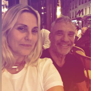 Sophie Favier Instagram - L’amitié donne de la couleur à la vie💛 Vive Davidou✨