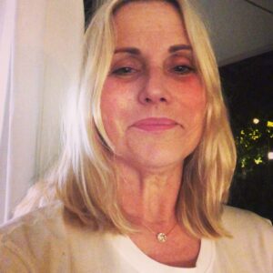 Sophie Favier Instagram - Musique 🎶 le meilleur de soi même 🎶France Gall