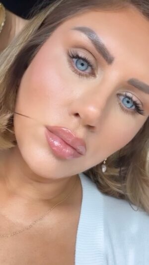 Sophie Hall Instagram - 