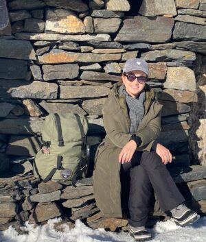 Sophie Jovillard Instagram - Pour fêter ces fêtes de fin d’année avec vous je suis très heureuse de vous retrouver ce soir avec nos Échappées Belles dans les Pyrénées . A voir ou revoir sans modération.
Que nos Échappées Belles puissent vous accompagner , vous changer les idées , vous réconforter , vous réchauffer le cœur, vous divertir…🫶🏻🙏🏻 #france5 @france.tv @bo_travail @lacarde.pyrenees @jonathanrebouillat @fredericdesbree @sandymossion #pyrenees #chezlouisette #montagne #nature #decouverte #voyage #tv #faitesdebeauxvoyages
