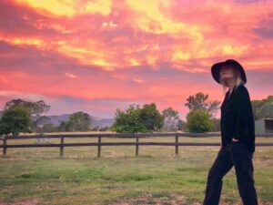 Sophie Kennedy Clark Instagram - May you all be marching into 2018 more prepared than I was for the Australian outback. In velvet...and corduroy. #2018 #everythingheremightkillyou #fuckyeah #australia #spiders #30degrees