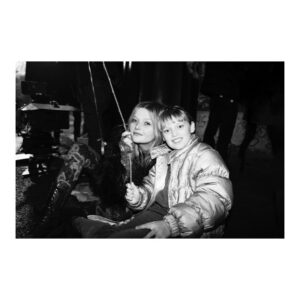 Sophie Kennedy Clark Instagram - Really THRILLed that Gutterpunks - Our rebellious, candy coated, 90s girl power short written & Directed by @longlukearnold and produced by me @sophiekennedyclark and Alex Preston is a part of the @hollyshorts festival. 11.11 🤘🏻💓 
We Couldn’t have done it without the performances of the wickedly talented Sasha Aston, @lukemably and @kttunstall who also wrote the most badass song! The utter filmic magic of @garyshawdop and the fantastic work of @alexanderbradleycomposer @guyfelix @amyaliceneill @katiebeveridgemakeup 
@circle.collective 

📸 @whatsupflo ❤️

Fuck yeah. #youdoyoubabe
#90s #pinkhairdontcare #troll #film 💓👩🏻‍🎤