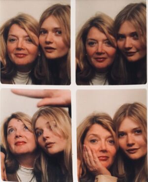 Sophie Kennedy Clark Instagram - Missing the ultimate queen of the fairies! Fifi you are truly fucking magical. It’s been too long! Sorry I forgot Mother’s Day I was in America and it’s a different date there. Lol Terrible excuse but worth a shot! Love your naughtiest little pixie. X #forgotmothersday #mamaandme