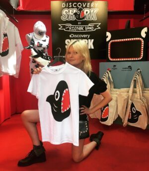 Sophie Kennedy Clark Instagram - SHARK!!! Get yer teeth into this! @therodnikband @philipcolbert @colbertcharlotte #sharkweek #spitafieldsmarket 😍🦈
