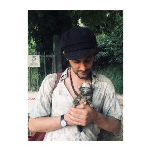 Sophie Kennedy Clark Instagram - I’m making a kitty calendar dm me for submissions. Oh and Italy was fun too. Fangs ever so much @eloisecg @willwestall and of course @stemple_