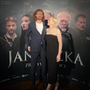 Sophie Lowe Instagram - Medieval is now out in US theaters! 🖤 Yey! 
What a journey this film was!! 
Had such a fun time reuniting with everyone to celebrate it! First in Prague and then Los Angeles 🙏🏻 missing everyone already! 
Congratulations to @petr_jakl !! So happy for you! You are beyond deserving of all the love you are receiving for this film. 
And congratulations to everyone involved!! 🖤 woo!!
Xx