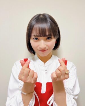 Sora Tamaki Instagram - 💰

今日はカネオくんです！
今回は陶芸について。

私の祖父が趣味で陶芸をやっていて、私も何度かやったことがあるのですが、すごく難しかったです。。

無心になれてとても楽しかったです。

ぜひご覧ください。

ブラウス、ワンピース @jeshofficial_
パンプス @daniella_and_gemma
ブレスレット @_scat.official @rhodes_showroom
リング @carcajou777 @rhodes_showroom

#有吉のお金発見突撃カネオくん 
#田牧そら