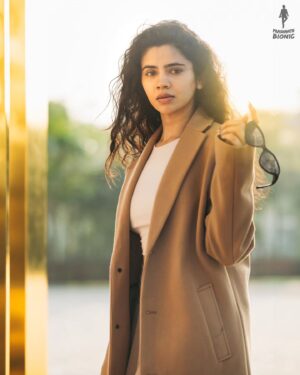 Soundariya Nanjundan Instagram - \