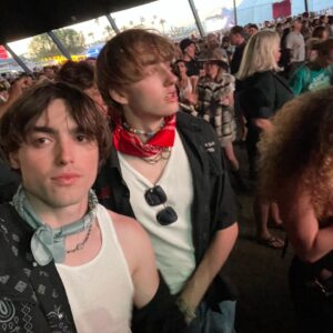 Spencer List Instagram - Gangs outside 🥺