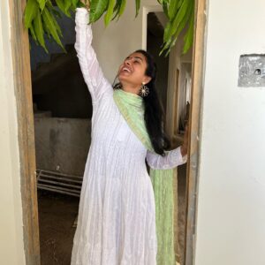 Sravana Bhargavi Instagram - When your mom clicks a series of pictures for you, this is how they turn out 😅