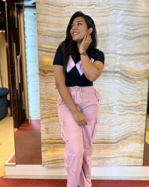 Sree Nithi Instagram - Be the reason someone smiles today🫰🏻

Pc : @its_lingeshwaran303 🥰
