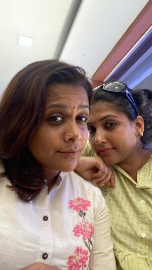 Sreeja Shyam Instagram - ആലപ്പുഴ പട്ടണത്തിൽ അതിമധുരം വിതറാൻ ഇറങ്ങിയ പെണ്ണുങ്ങൾ!!!

#alapuzha #auto #friends #colleagues #election2024