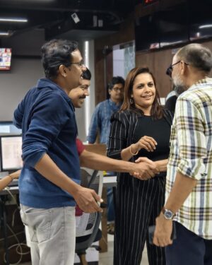 Sreeja Shyam Instagram - Moments of pride and happiness! 
(Includes winning of a bet frm your chief)
#countingday #election2024 #journolife #candid
captured by
@varungfx
