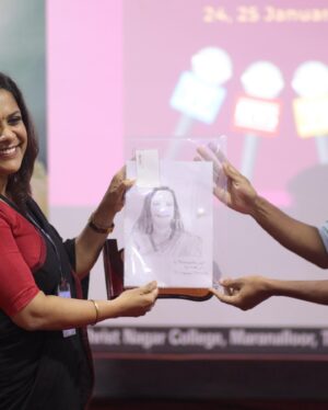 Sreeja Shyam Instagram - At @cnctvm , inaugurating their media fest @mediatrix.cnc ! 
Thanks to the wonderful students and their awesome teachers of CNC who made me feel right at home ❤️