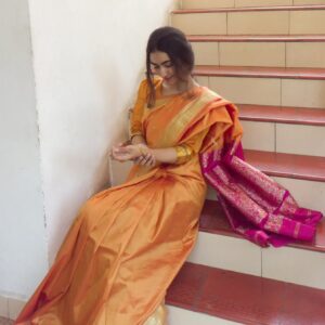Sri Devi Instagram - கண்ணோக்கி நேராய் பார்க்கும்  கணம்✨

#coimbatore  #fyp
