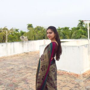 Sri Devi Instagram - உனக்காய் என் குறைகள்
தோற்கிறேன் 🤍

#coimbatore #fyp