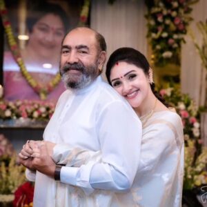 Sridevi Vijaykumar Instagram - ❤️🤗❤️

#fathersday #happyfathersday #myworld #myeverything #worldsbestdad #appa #dad #daddy #loveyou #happysunday