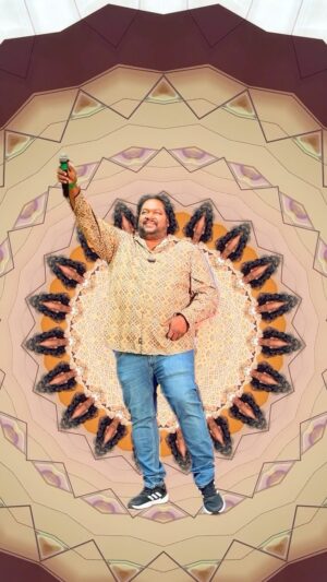 Srikanth Deva Instagram - 🤩VELLORE VIT You Guys Were Awesome 🙌🏻 
.
.
🫶🏻Thank You VELLORE VIT  Inviting me for This Mega event🎤
Thank u soo much for All The Love ❤️ 
#srikanthdeva #vit #vellorevit #sangamam #srikanthdevamusic #srikanthdevamusical #srikanthdevasongs #srikanthdevafans #srikanthdevahits