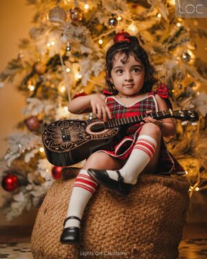 Srinish Aravind Instagram - We are all Like Snowflakes ❄️…
All Different in Our Own Ways… ❤️
☃️
🎄
Click @jiksonphotography @lightsoncreations