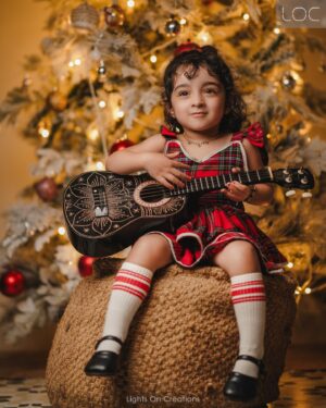 Srinish Aravind Instagram - We are all Like Snowflakes ❄️…
All Different in Our Own Ways… ❤️
☃️
🎄
Click @jiksonphotography @lightsoncreations