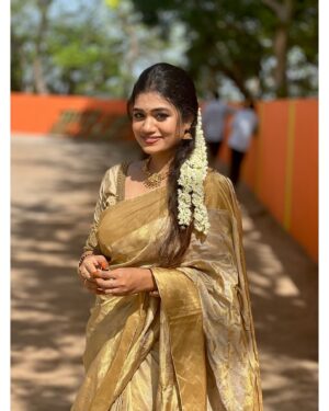 Srinisha Jayaseelan Instagram - Do I look like a Malayali here🙊💜❤️
📸: @madhujoshika_jayaseelan 😘