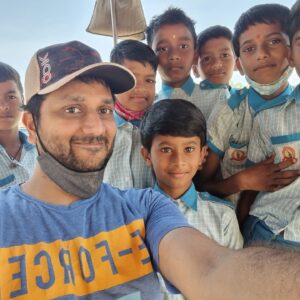 Srinivas Avasarala Instagram - Baccche Dil ke Sachhe
Aur Hum Akal ke Kacche