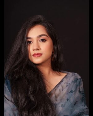 Srividya Shastry Instagram - 1)Original or 2)edited???
.
.
.
.
.
.
.
.
.
Makeup by @make_overbyusha 
Costume and jewellery by @annaga_designstudio 
Photography by @arunkummar_portraits 

#makeup#actress#heroine#sandalwood #tvartist #television #photography #movies#filmy