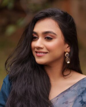 Srividya Shastry Instagram - It is the best time of the year, to see this beautiful face  with new year wishes ..............

Mua:@make_overbyusha 
Muse:@srividya_ac 
Photography:@arunkummar_portraits 
Costume and jewelry:@annaga_designstudio 
.
.
.
.
.
.

 #makeupforever #makeuptransformation #makeupideas #makeup #makeuptutorial #makeuplovers #makeupartist #makeuplooks #makeuplife #makeupoftheda#bridal #bridalmakeup #bridesmaids #bride #bridesofbangalore #bridehairstyle