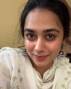 Srividya Shastry Instagram - Kajal Ella yaake 🤭ಏನಂತೀರ!!?
.
.
.
.
.
.
#nofilter #nokajal