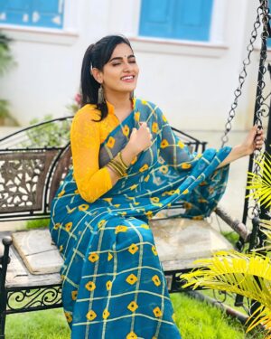 Sriya Surendran Instagram - Soft smiles ,wild heart ❤️ 🍃.
.
.
.
#viral #trending #happy #happiness #serial #set #actor #artist #location #vijay #vijaytvserial #chellamma #megha #sriyasurendran #chennai #goodtimes #ootd #foryou #sareelove #malayali