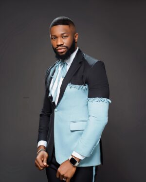 Stan Nze Instagram - This Look 😎 
On a scale of 1 to 10, rate it 🤩

🧥 @p.ariesofficial 
📷 @thomfelix_concept 

#HappySunday #KTTV #KTTV24