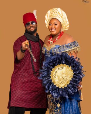 Stan Nze Instagram - It’s Giving Gen Z Mazi 🤓
Last night was a movie outside a movie 🙆🏾‍♂️
#áfàméfùnàthemovie is a master piece ✨
Such a proud moment it is for Nollywood 🕺🏾🕺🏾🕺🏾🕺🏾🕺🏾

Styled by @amdiddyy 
Photographed by @honor_gabriel_ 
BTS Videos by @whelliyams 

#MaziNze #TheNzes #Afamefuna #Nollywood #RedCarpet