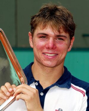 Stanislas Wawrinka Instagram - A boy with a dream in 2003 Roland Garros 💭 

@stanwawrinka85 through the years at Roland Garros 📸