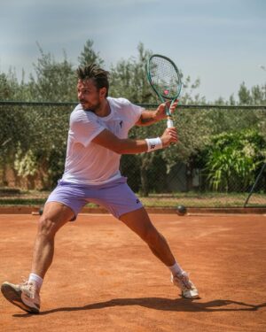 Stanislas Wawrinka Instagram - Just put the work in 😅🎾💪🏻🇲🇦🥵⌛️🏃🏻🧩💛🙏🏻
#hardwork #enjoy #trusttheprocess #keepushing
