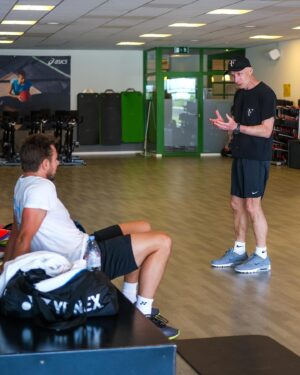 Stanislas Wawrinka Instagram - Good week of work with Mr Paganini 💪🏻😅
Passion is energy 🙏🏻❤️‍🔥
#hardwork #trusttheprocess #passion #enjoy 
📸 @laidliazidphotography