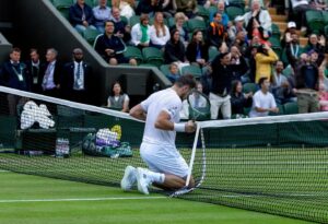 Stanislas Wawrinka Instagram - Back at it tomorrow 🥴🌱🎾💪🏻💚
#fight #notover #nevergiveup #trusttheprocess