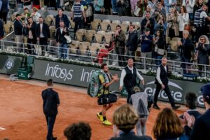 Stanislas Wawrinka Instagram - Merci @rolandgarros 🙏🏻🫶🏻
See you next year 👴🏻🎾🇫🇷🙏🏻🧡
#hardwork #passion #trusttheprocess #love