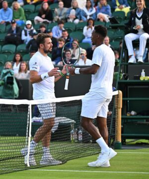 Stanislas Wawrinka Instagram - Rivals on the court, friends above all else 😁

📸 @cocodubreuilphoto/FFT 

#Wilmbledon