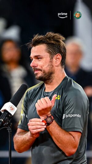 Stanislas Wawrinka Instagram - 🥹 L’émotion de Stan Wawrinka après sa victoire contre Andy Murray.

#RolandGarros #RGsurPrime