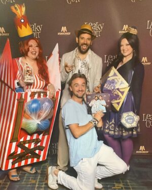 Stanislav Yanevski Instagram - Another magical @leakycon is over. Thank you for all who came to our magical Chicago event and see you next time. @t22felton 

#happy #weekend #amazing #magical #picoftheday #instagood