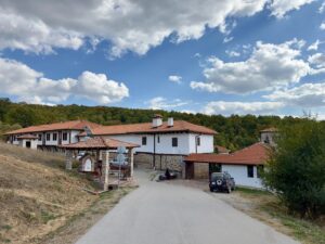 Stanislav Yanevski Instagram - What an adventure this Sunday. Half the time we were lost off-road but the scenery, oh that scenery! 🇧🇬 

#bulgaria #sunday #adventure #offroad #sunny #happy #monastery #peace #recharge
