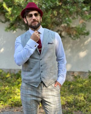 Stanislav Yanevski Instagram - Today was a very motivational day. I took part in a lecture and hope to have inspired the students as much as they inspired me. 

#happy #friday #style #fashion #feelgood #motivation #instagood #picoftheday 

@hattonist @burdeastefan