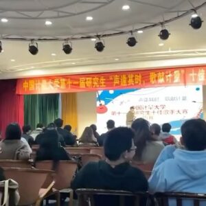 Starr Chen Instagram - 怪人協會第一次期末考作業

他們在前面拍對嘴
是不是覺得自己這樣很帥？

@asiafreaks_official